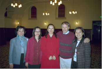 Colin with Alice Tsang and other travel scholarship recipients at the IIC 2000 Melbourne Conference 