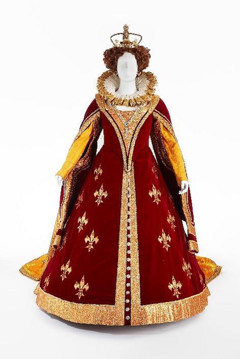 Costume worn by Dame Joan Sutherland as Marguerite de Valois in Les Huguenots, Act Three, The Australian Opera, 1981. Gift of Opera Australia, 2019. Photo: Australian Performing Arts Collection, Arts Centre Melbourne.