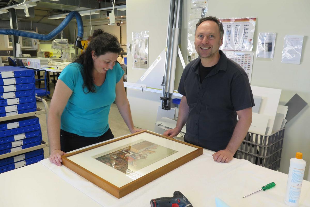Amanda Edds and Jochen Letsch of ASA Conservation Framing. Image by N. Flood.